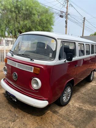 VOLKSWAGEN KOMBI 1.6 STD 8V GASOLINA 3P MANUAL